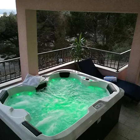 Ivan شقة ماكارسكا